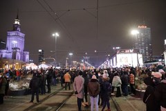 Strajk Kobiet w Warszawie: Przeciw zakazowi aborcji protestuje kilka tysięcy ludzi
