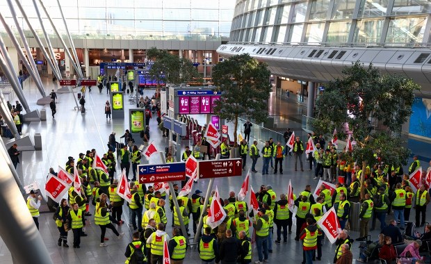 Strajk na niemieckich lotniskach, kłopoty 500 tys. pasażerów. Odwołane m.in. loty z Polski
