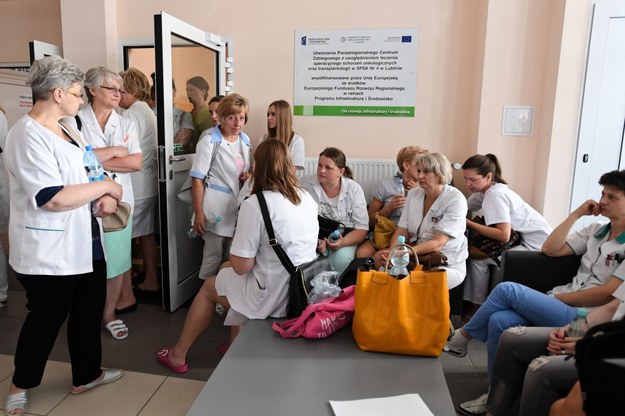 Strajk pielęgniarek w Samodzielnym Publicznym Szpitalu Klinicznym Nr 4 w Lublinie /Wojciech Pacewicz /PAP