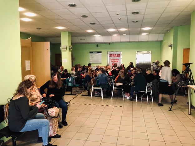 Strajk pracowników socjalnych MOPS w Łodzi /Agnieszka Wyderka /RMF FM