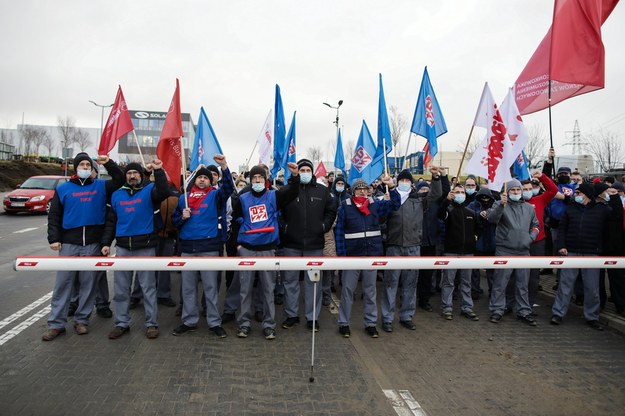 Strajk pracowników Solarisa /Marek Zakrzewski /PAP