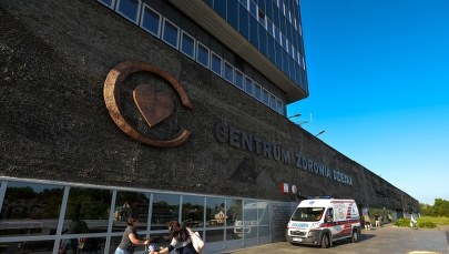 Strajk w CZD. "Czy ktoś z państwa chciałby być w szpitalu, gdzie są dwie pielęgniarki na 60 łóżek?"