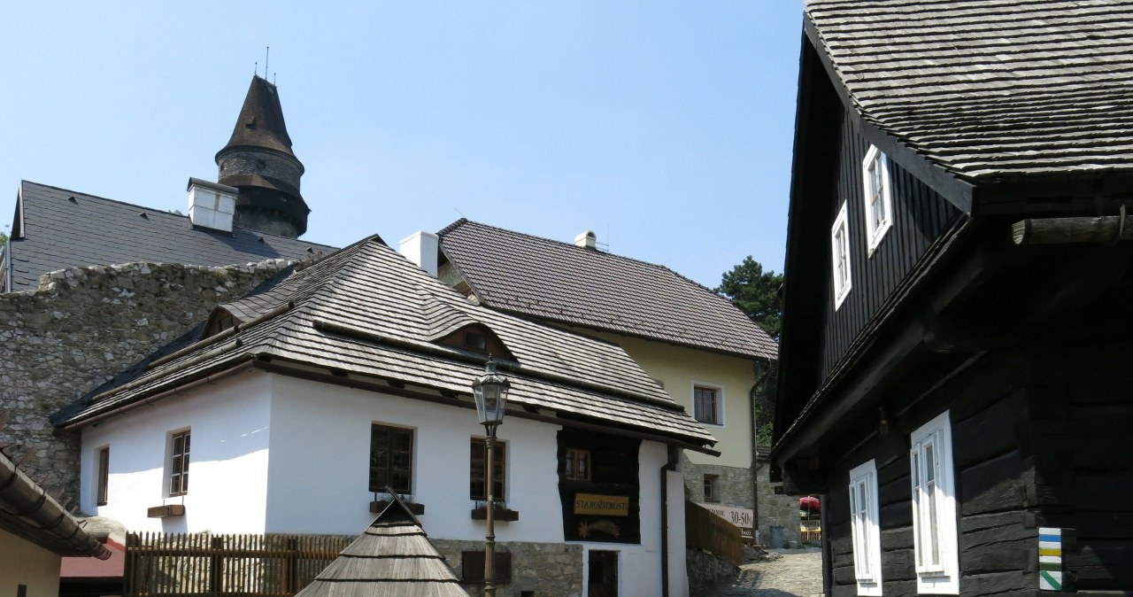 Stramberk zachwyca klimatem oraz wołoską architekturą drewnianą /East News