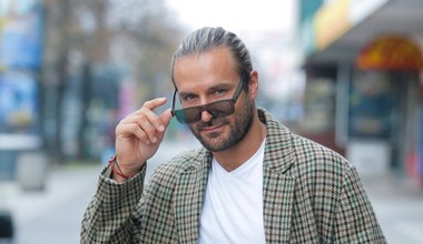 Stramowski debiutuje w "Twoja twarz brzmi znajomo". Otrzymał niezwykłe wyzwanie! [POMPONIK EXCLUSIVE]