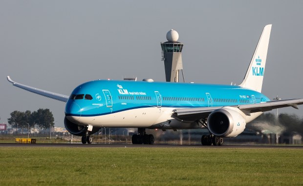 Straszliwy wypadek na lotnisku w Amsterdamie. Silnik samolotu wciągnął człowieka