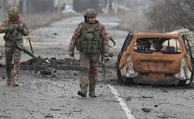 Strategia Kijowa przynosi efekty. Rosja nie nadąża z uzupełnianiem strat