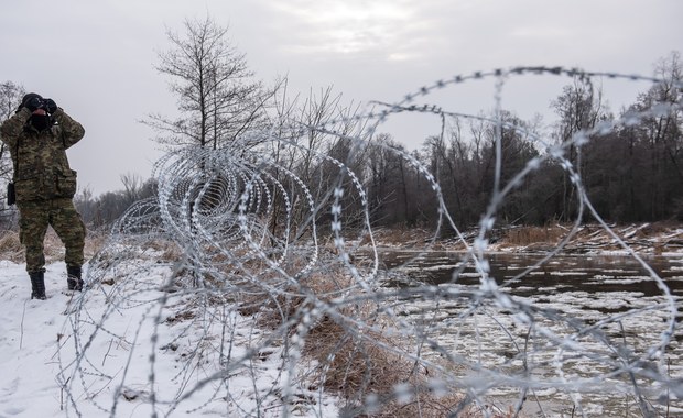 Straż Graniczna: Białoruscy żołnierze uszkodzili zasieki na granicy 