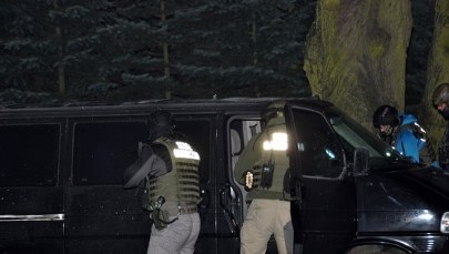 Straż graniczna rozbiła grupę przestępczą wyłudzającą zezwolenia na pracę