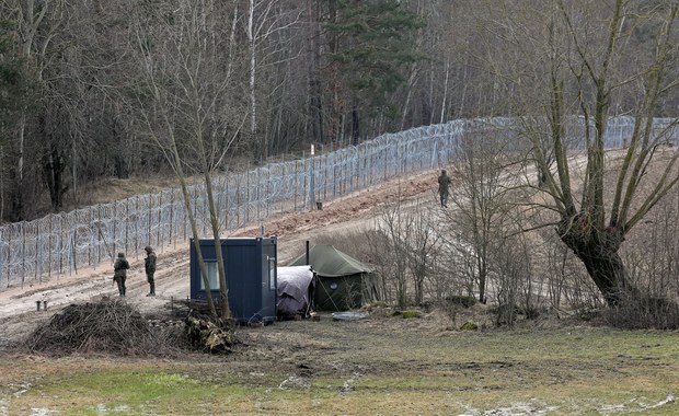 Straż graniczna: Służby białoruskie niszczą maszyny na budowie zapory