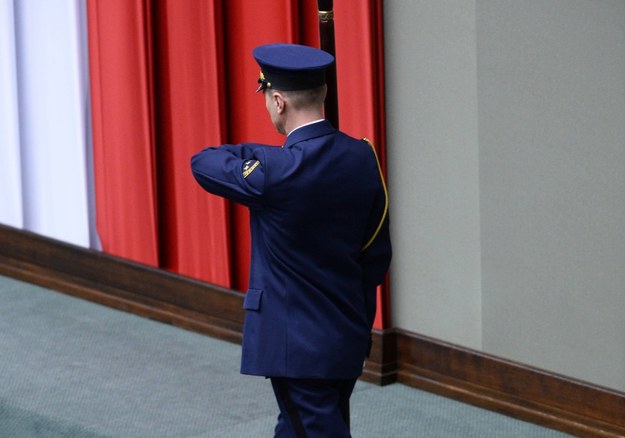 Dodatki służbowe Straży Marszałkowskiej. Opublikowano rozporządzenie premiera