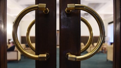 Straż Marszałkowska: Nie było polecenia dot. blokowania dostępu opozycji do sali kolumnowej