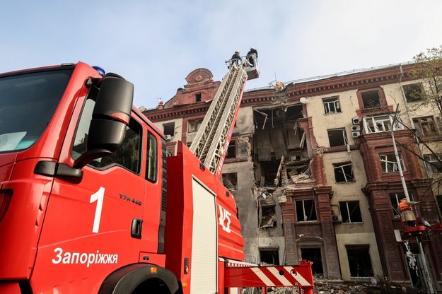 Straż pożarna na miejscu ataku w Zaporożu /Kateryna Klochko /PAP/EPA