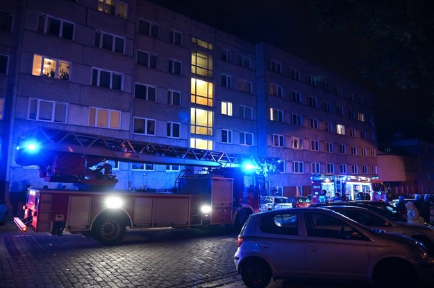 Straż pożarna na miejscu zdarzenia /Marcin Bielecki /PAP