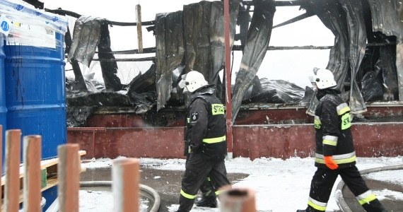 Straż pożarna ugasiła dziś pożar pustostanu w Warszawie i kamienicy w Otyniu /Marcin Bednarski /PAP