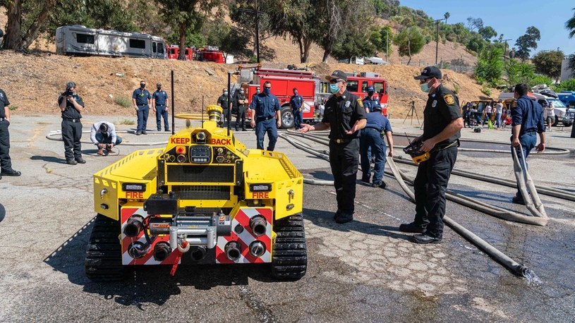 Straż pożarna z Los Angeles zatrudniła właśnie pierwszego robota-strażaka /Geekweek