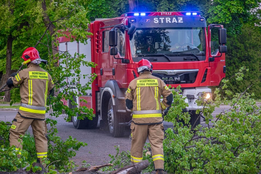 Wichury szaleją nad Polską. Ponad 1200 interwencji strażaków, są poszkodowani