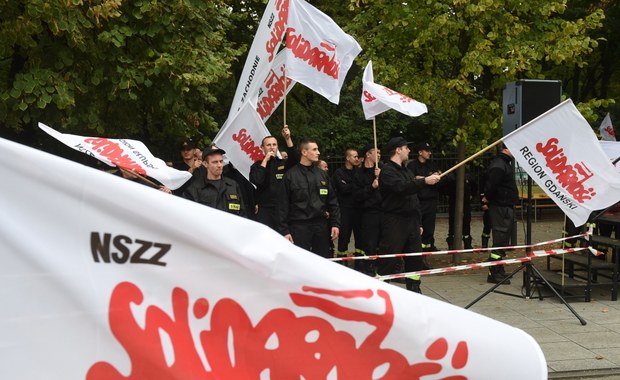 Strażacy kończą protest przed kancelarią premiera