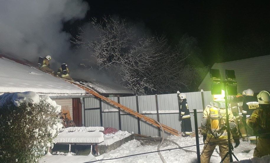 Strażacy na miejscu pożaru w Bujakowie /PSP Bielsko-Biała /