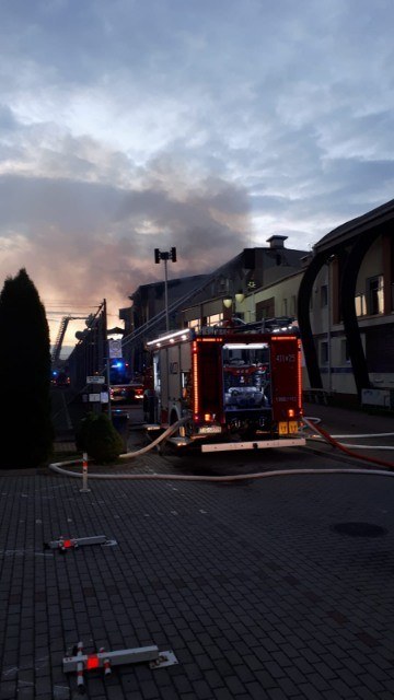 Strażacy na miejscu wybuchu pożaru. /Świętokrzyska Straż Pożarna  /
