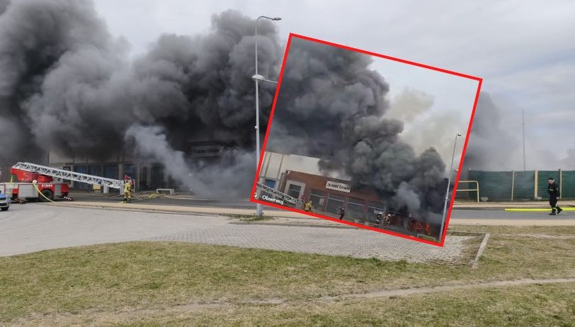 Strażacy opanowali pożar w Czersku. Zapalił się chiński market