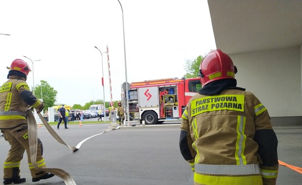 Strażacy, policjanci, sanepid. W Szpitalu Uniwersyteckim ćwiczono ewakuację