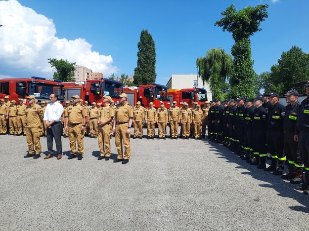 Strażacy przygotowujący się do wyjazdu do Grecji /Marek Wiosło /RMF FM