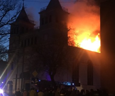 Strażacy ugasili pożar kościoła w Braniewie