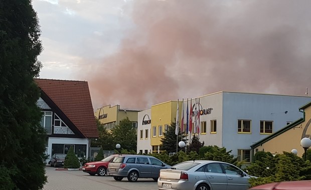 Strażacy ugasili pożar zakładu produkującego okna w małopolskim Libiążu