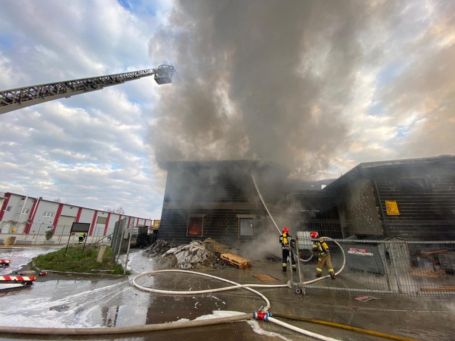 Strażacy w akcji /Andrzej Grygiel /PAP