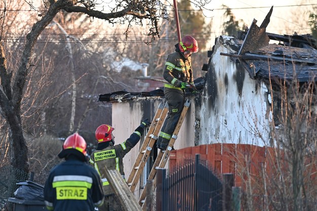 Strażacy w miejscu pożaru /Andrzej Jackowski /PAP