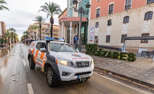 Strażacy weszli do mieszkania przez okno. Dokonali makabrycznego odkrycia