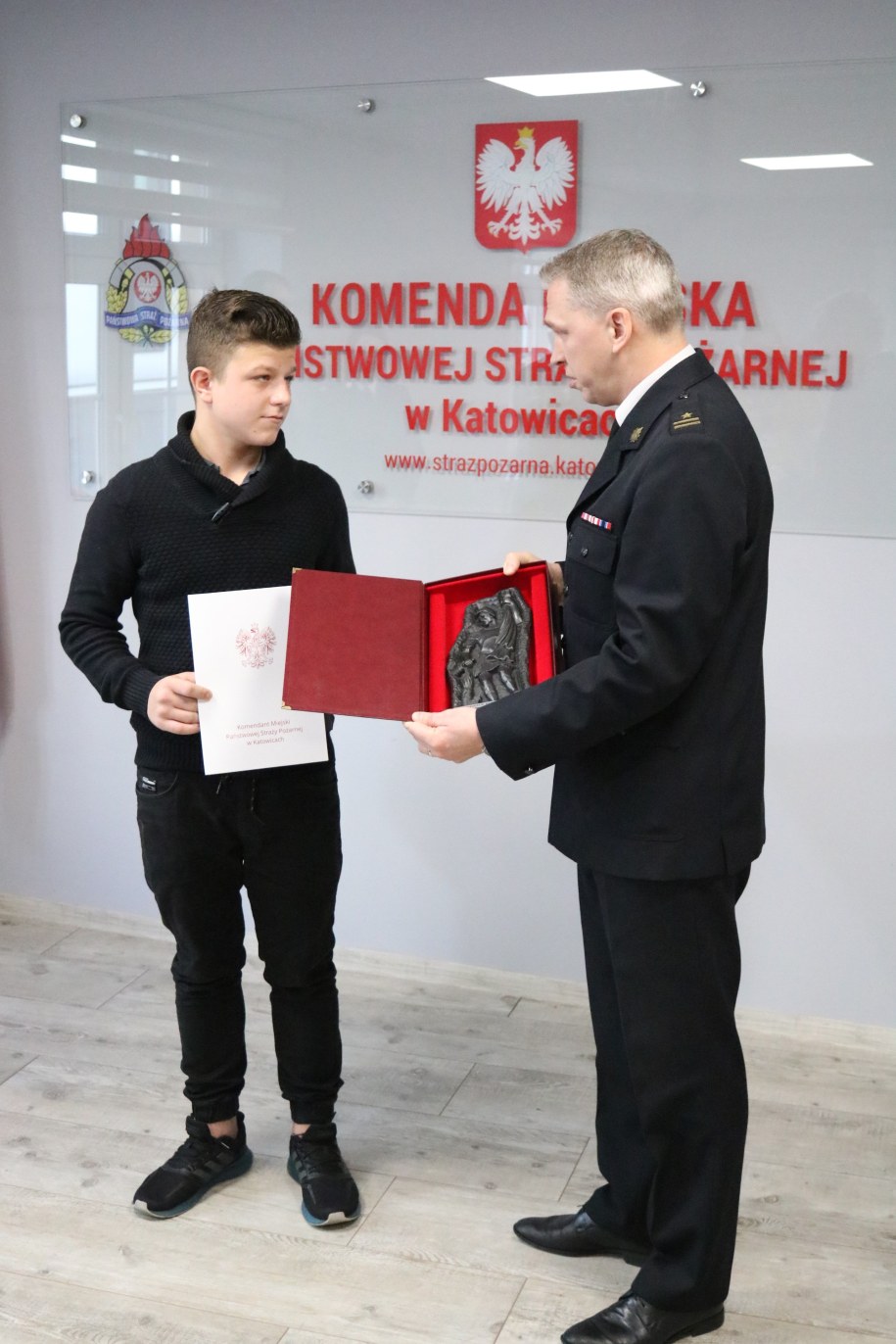 Strażacy zaprosili Olafa do pracy /Straż Pożarna Katowice /Państwowa Straż Pożarna