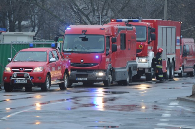 Strażacy zlokalizowali miejsce, z którego ulatnia się gaz /Grzegorz Jakubowski /PAP