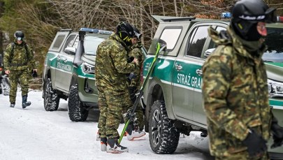 Strażnicy graniczni zaatakowani przez migrantów. Rośnie napór na granicę