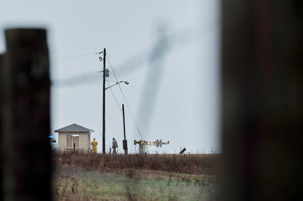 Strażnicy przed zakładem karnym w Atmore w stanie Alabama /DAN ANDERSON  /PAP/EPA