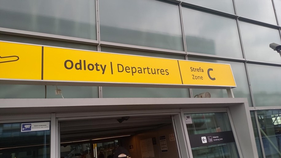 Strefa C na Lotnisku Chopina w Warszawie. /Przemek Mzyk