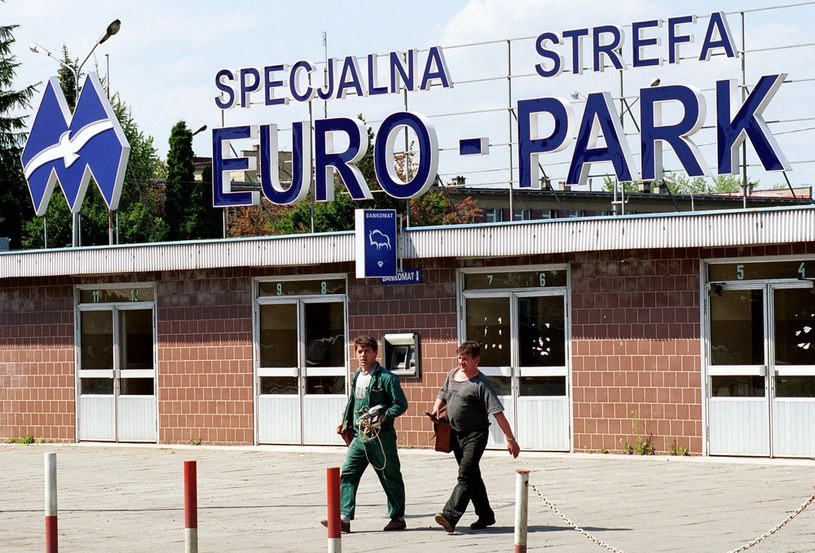 Strefa Dworzysko ma zostać wkrótce włączona do Specjalnej Strefy Ekonomicznej Euro-Park Mielec /Marcin Rutkiewicz /Reporter