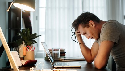 Stres przyspiesza zegar biologiczny! Najnowsze badania