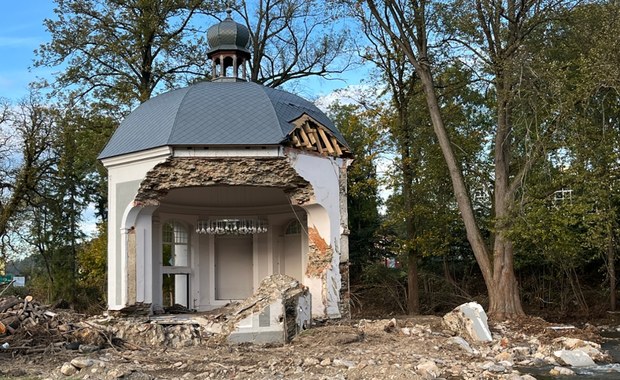 Stronie Śląskie po powodzi. Turystyka ślubna "wisi na włosku"