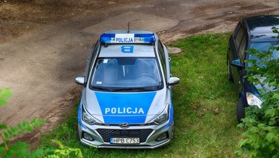 Strzały do policjantów w Warmińsko-Mazurskiem. 65-latek zatrzymany po pościgu  