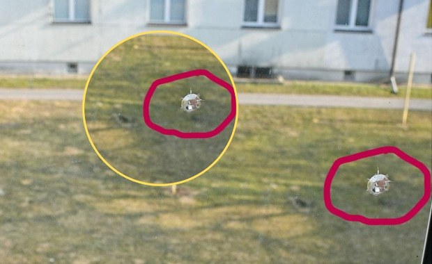 Strzały na osiedlu w Ostrowi Mazowieckiej. 52-latek usłyszał zarzut