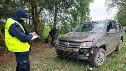 Strzały podczas policyjnego pościgu. Ranny pasażer
