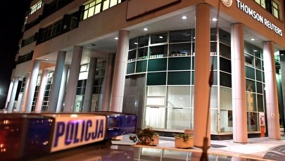 Strzały w biurowcu w Gdyni. 30-latek miał broń legalnie. Nie wiadomo, dlaczego ją wyciągnął 