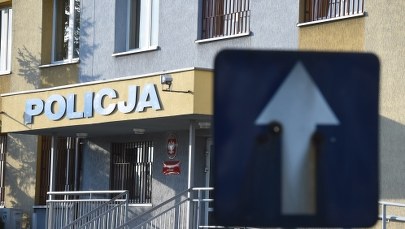 Strzały w komendzie w Kutnie. "Nie ma śladów szarpaniny"