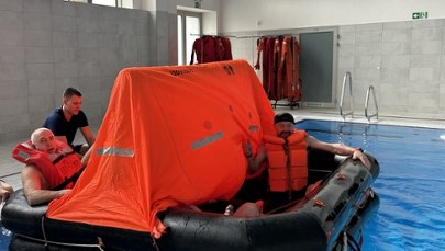 Strzelają, walczą, uczą się pierwszej pomocy. Chętni szkolą się z wojskiem