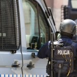 Strzelał z okna w kierunku policjantów. 30-latek został zatrzymany