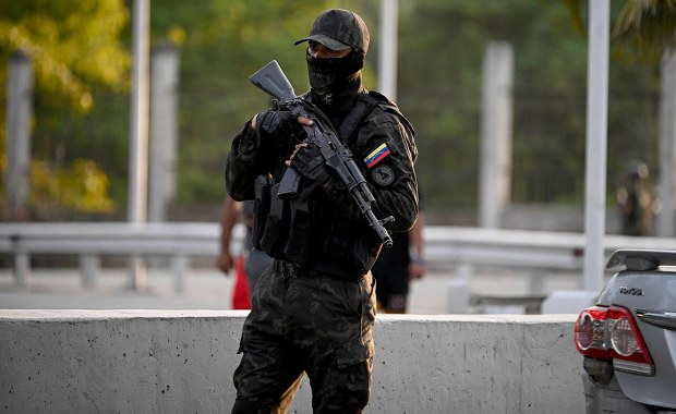 Strzelanina w pobliżu pałacu prezydenckiego w Caracas