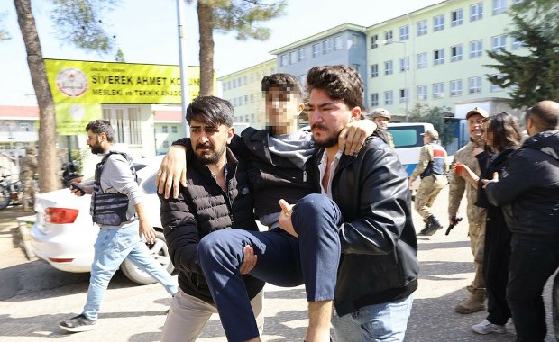 Strzelanina w szkole średniej. Napastnik otworzył ogień do uczniów