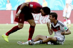 Strzelił trzy gole i przyćmił Ronaldo. Thomas Mueller bohaterem Niemców!