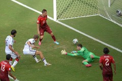 Strzelił trzy gole i przyćmił Ronaldo. Thomas Mueller bohaterem Niemców!